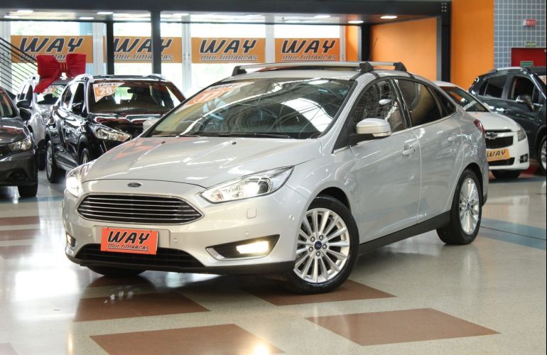 Ford Focus 2.0 Titanium 16v - Foto #1