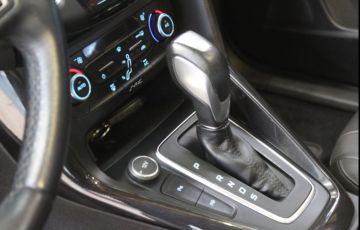 Ford Focus 2.0 Titanium 16v - Foto #5