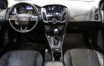 Ford Focus 2.0 Titanium 16v - Foto #9