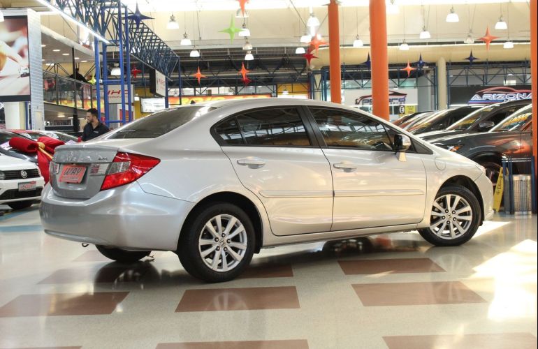 Honda Civic 1.8 Lxl SE 16v - Foto #2