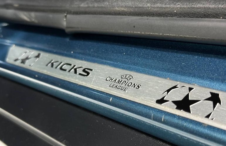 Nissan Kicks 1.6 16V Flexstart Uefa Champions League - Foto #7