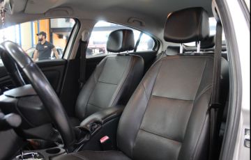 Renault Fluence 2.0 Dynamique 16v - Foto #8