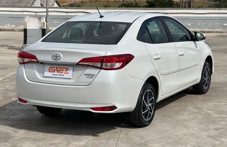 Toyota Yaris 1.5 16V Sedan Xls Connect Multidrive - Foto #3