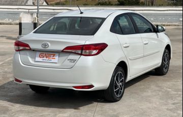 Toyota Yaris 1.5 16V Sedan Xls Connect Multidrive - Foto #3