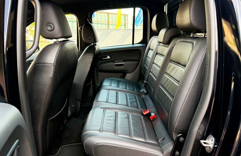 Volkswagen Amarok 3.0 V6 TDi Highline Extreme CD 4motion - Foto #5