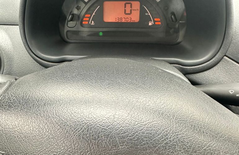 Citroën C3 GLX 1.4 8V (flex) - Foto #7