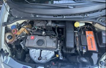 Citroën C3 GLX 1.4 8V (flex) - Foto #8