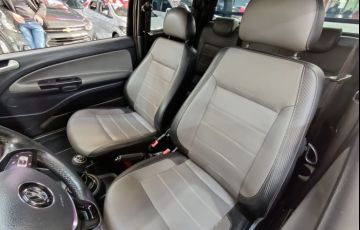 Volkswagen Saveiro 1.6 Cross CD 16v - Foto #8