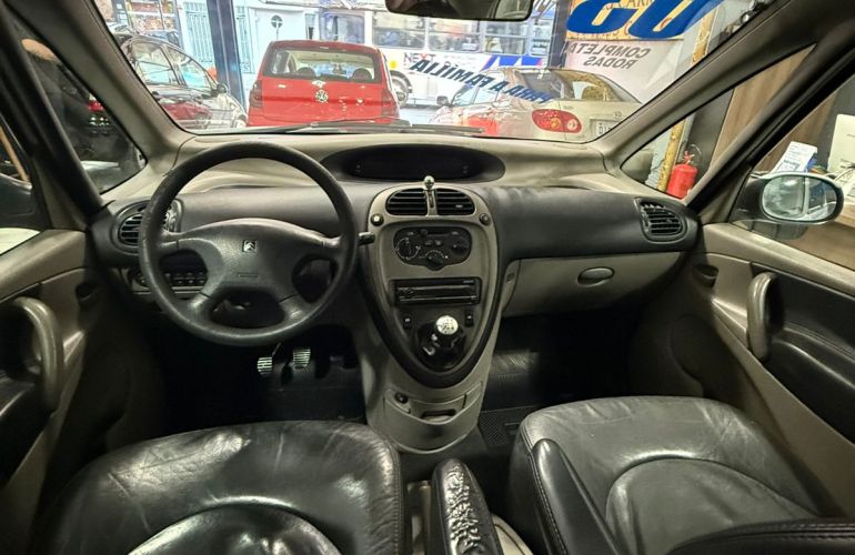 Citroën Xsara Picasso GX 2.0 16V - Foto #8