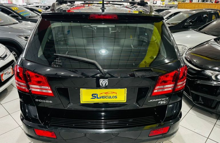 Dodge Journey 2.7 Rt V6 24v - Foto #4