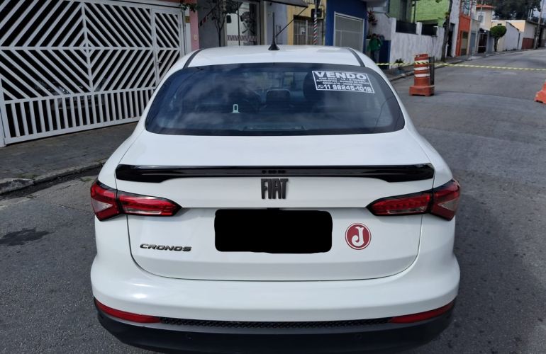 Fiat Cronos 1.3 Drive (Aut) - Foto #10
