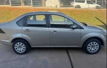 Ford Fiesta 1.6 Rocam SE 8v - Foto #4