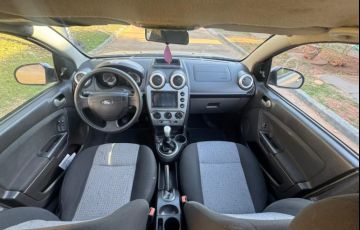 Ford Fiesta 1.6 Rocam SE 8v - Foto #10