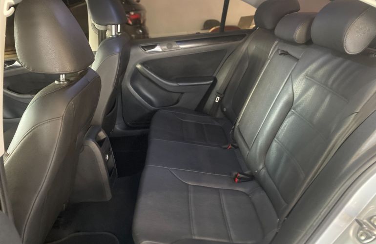 Volkswagen Jetta 2.0 Comfortline 120cv - Foto #8
