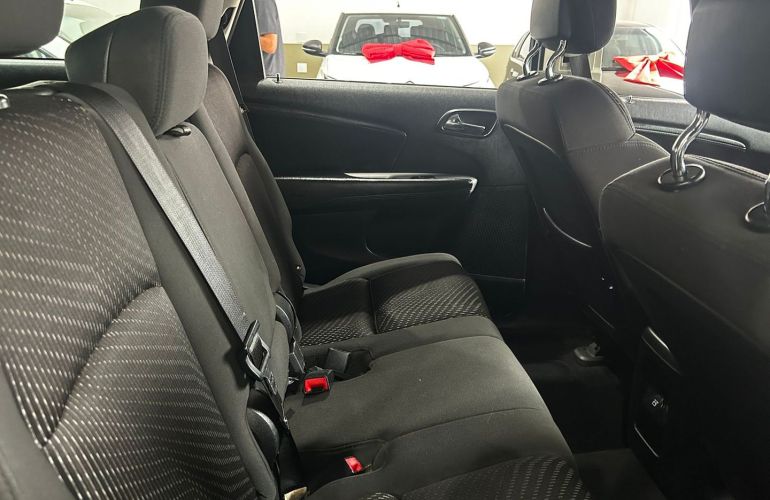 Fiat Freemont 2.4 Precision 16V Gasolina 4p Automático - Foto #6