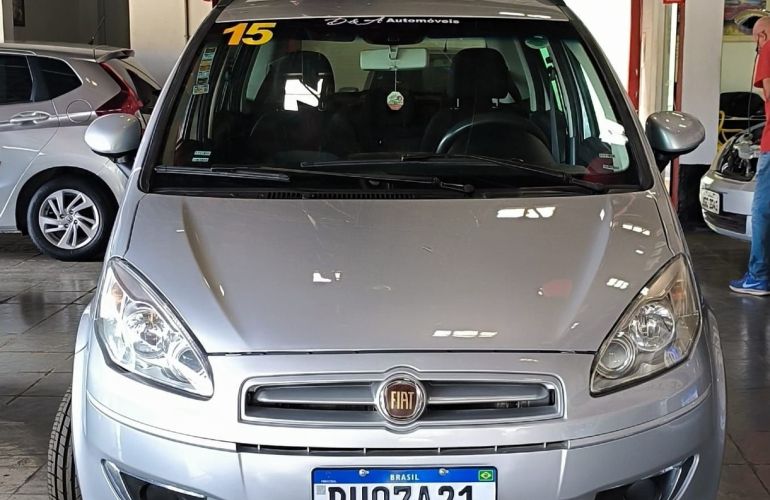 Fiat Idea 1.4 MPi Attractive 8v - Foto #2