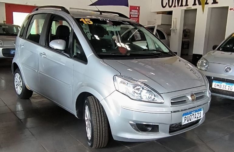 Fiat Idea 1.4 MPi Attractive 8v - Foto #3