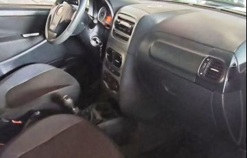 Fiat Idea 1.4 MPi Attractive 8v - Foto #9