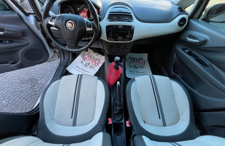 Fiat Punto 1.6 Essence 16v - Foto #7