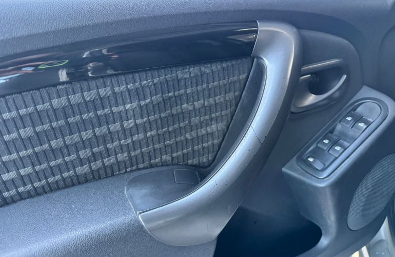 Renault Sandero Privilege 1.6 16V (Flex)(aut) - Foto #6