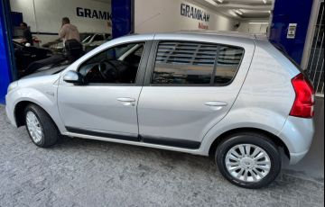 Renault Sandero Privilege 1.6 16V (Flex)(aut) - Foto #10