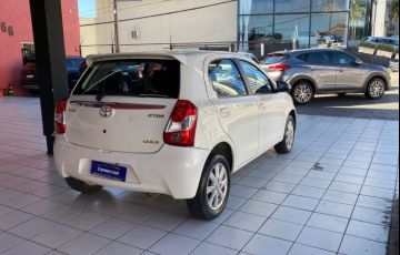 Toyota Etios 1.5 Xls 16v - Foto #8