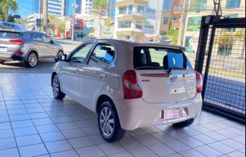 Toyota Etios 1.5 Xls 16v - Foto #9