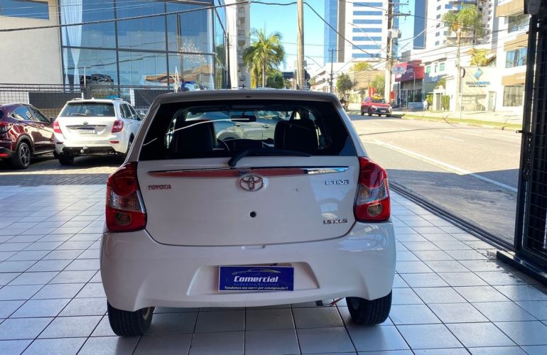 Toyota Etios 1.5 Xls 16v - Foto #10