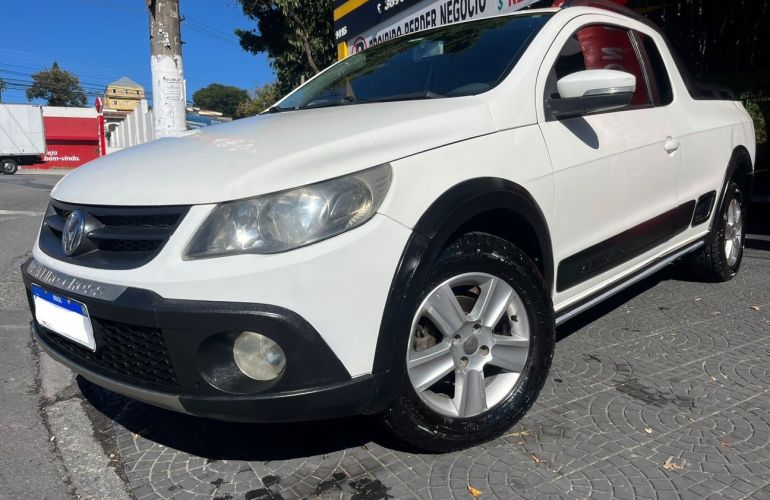 Volkswagen Saveiro 1.6 Cross CE 8v - Foto #2