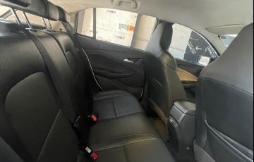 Chevrolet Onix 1.0 Turbo Premier (Aut) - Foto #7