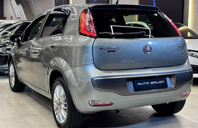 Fiat Punto 1.6 Essence 16v - Foto #6