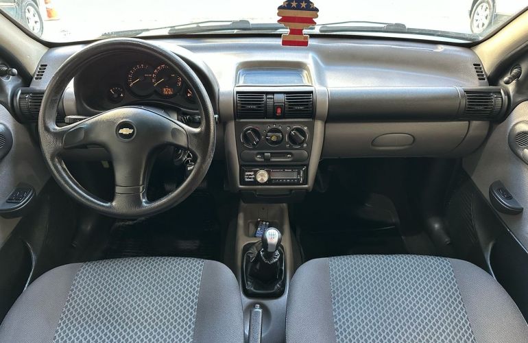 Chevrolet Classic 1.0 MPFi LS 8v - Foto #10