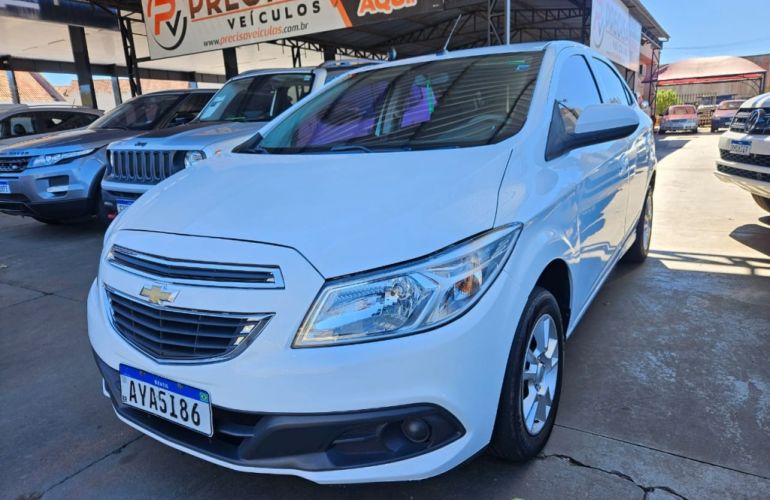 Chevrolet Onix 1.0 LT - Foto #3
