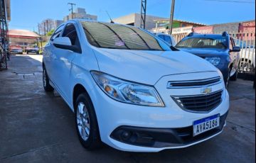 Chevrolet Onix 1.0 LT - Foto #6