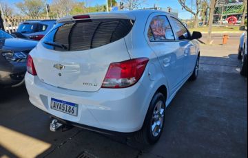 Chevrolet Onix 1.0 LT - Foto #9