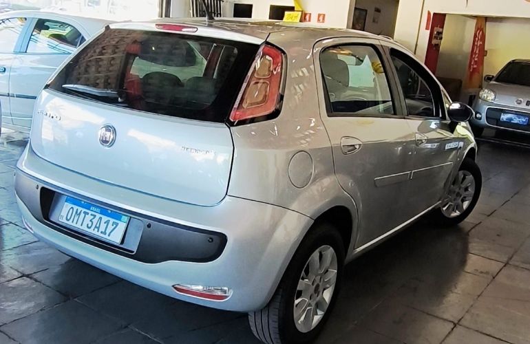 Fiat Punto 1.4 Attractive Italia 8v - Foto #5