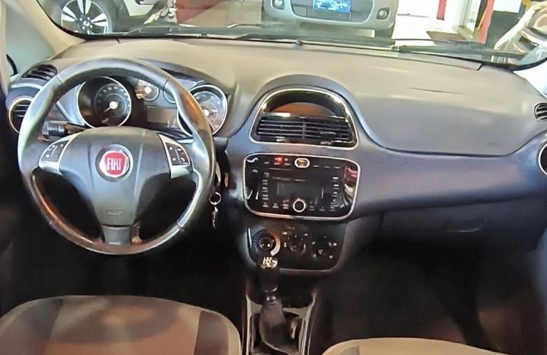 Fiat Punto 1.4 Attractive Italia 8v - Foto #8