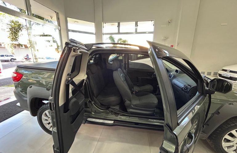 Fiat Strada Adventure 1.8 16V (Flex) (Cabine Dupla) - Foto #9