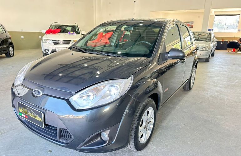 Ford Fiesta 1.6 MPi Hatch 8V Flex 4p Manual - Foto #1