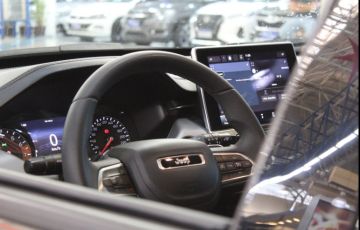 Jeep Compass 1.3 T270 Turbo Longitude At6 - Foto #8