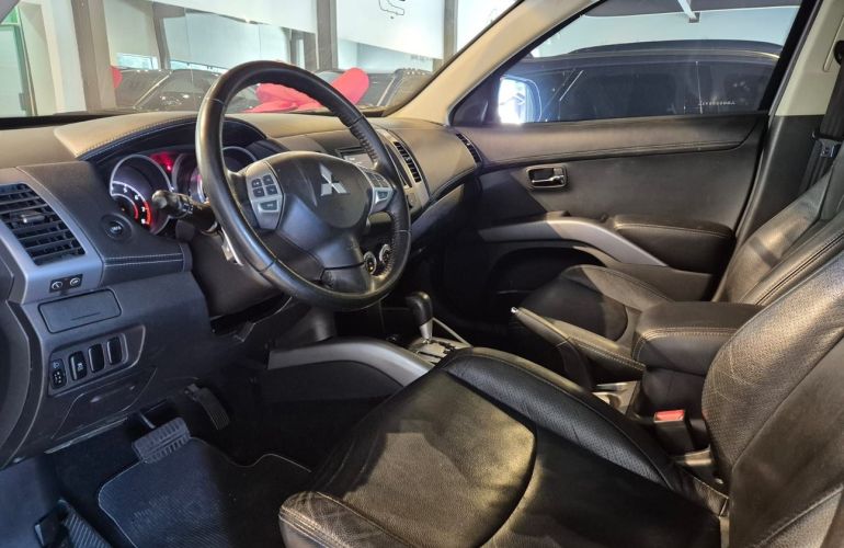 Mitsubishi Outlander 3.0 Gt 4x4 V6 24v - Foto #4
