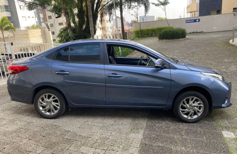 Toyota Yaris 1.5 16V Sedan Xs Multidrive - Foto #4