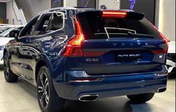 Volvo XC60 2.0 T8 Momentum AWD - Foto #4