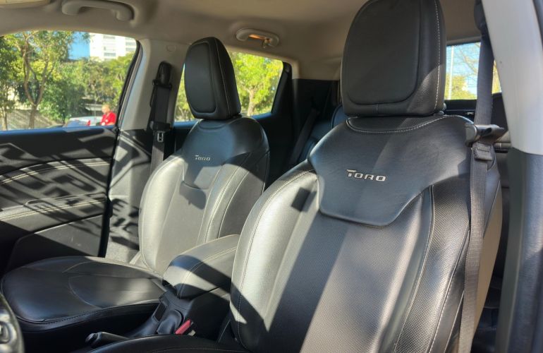 Fiat Toro 1.8 16V Evo Freedom At6 - Foto #8