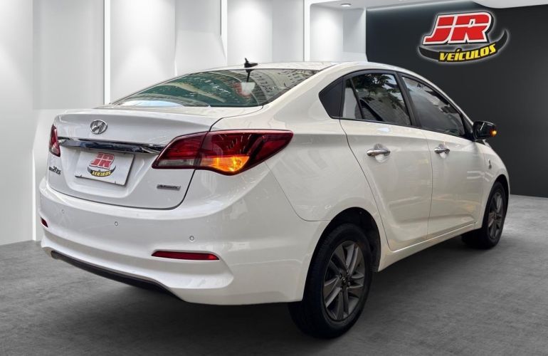 Hyundai Hb20s 1.6 Comfort Plus 16v - Foto #3
