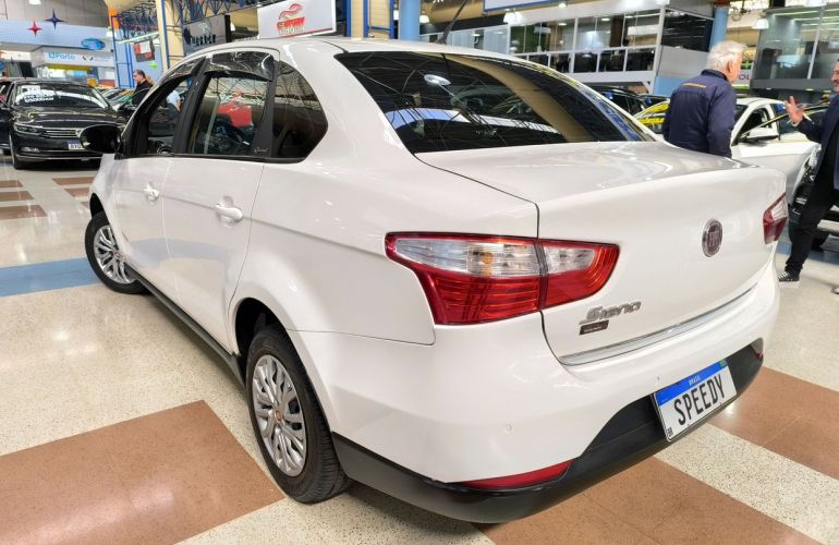 Fiat Grand Siena 1.0 Evo Attractive - Foto #8