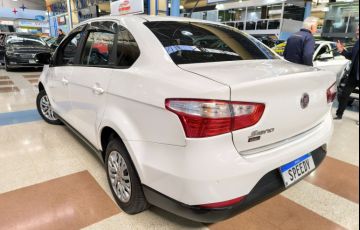 Fiat Grand Siena 1.0 Evo Attractive - Foto #8