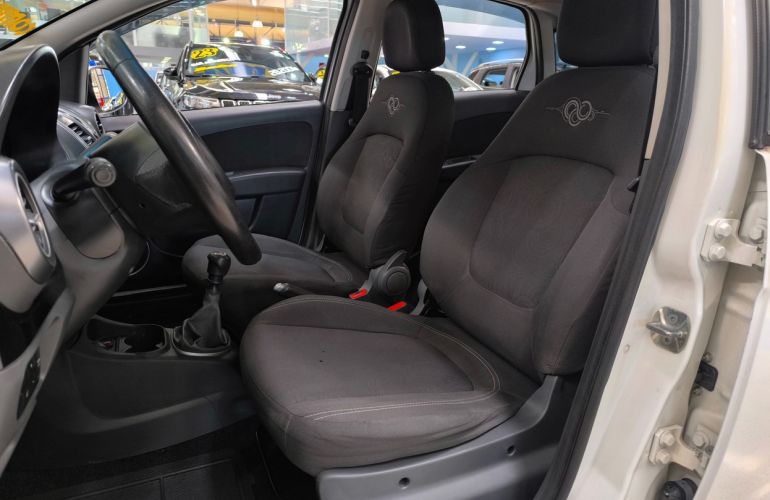 Fiat Grand Siena 1.0 Evo Attractive - Foto #10