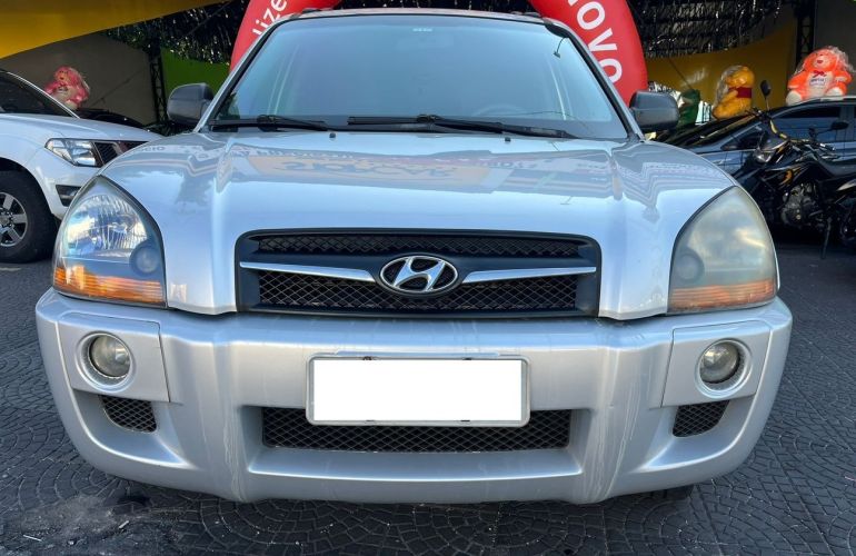 Hyundai Tucson 2.0 GL 2WD 16v - Foto #3