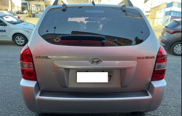 Hyundai Tucson 2.0 GL 2WD 16v - Foto #6